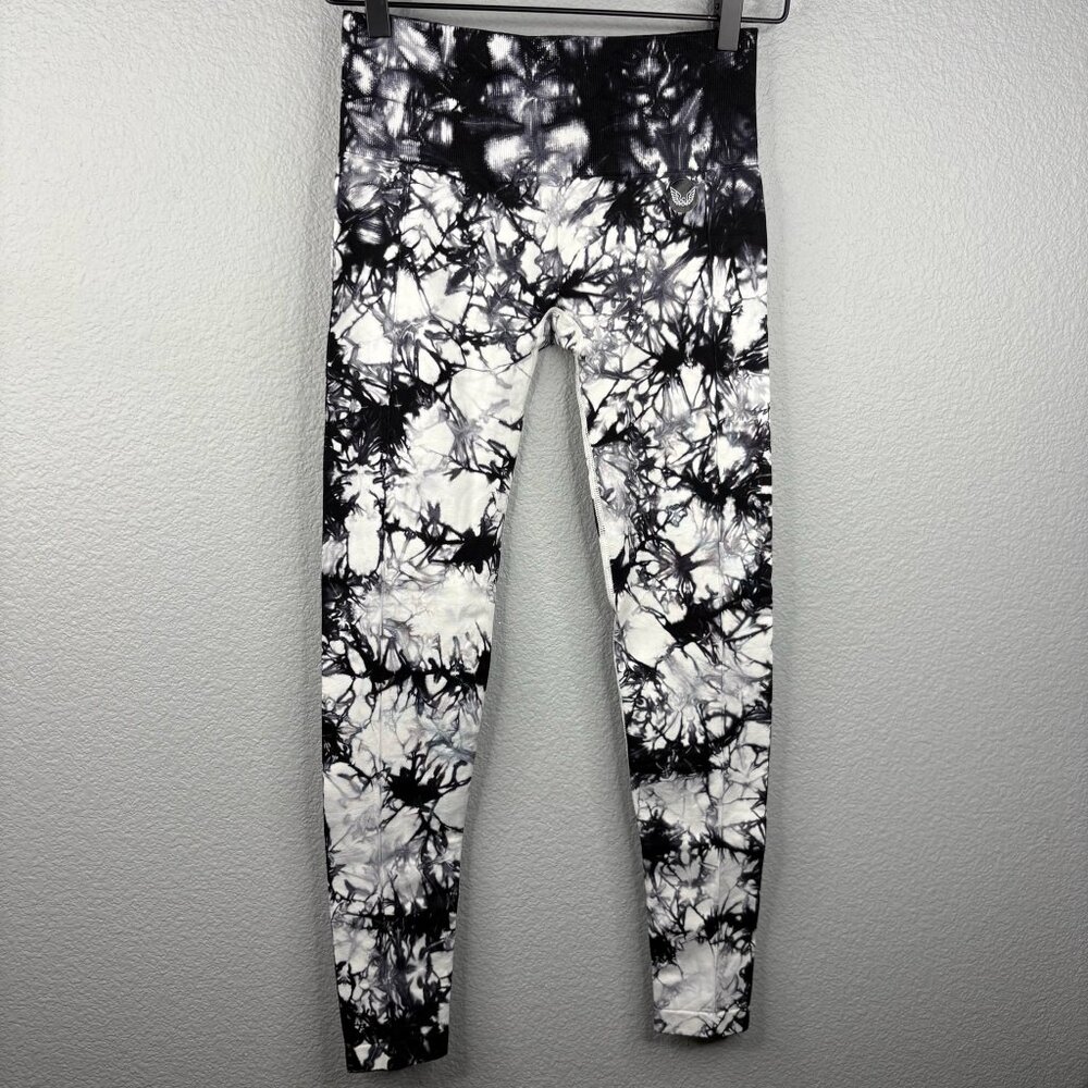 Vitesse Athletics Black & White Watercolor Leggings
